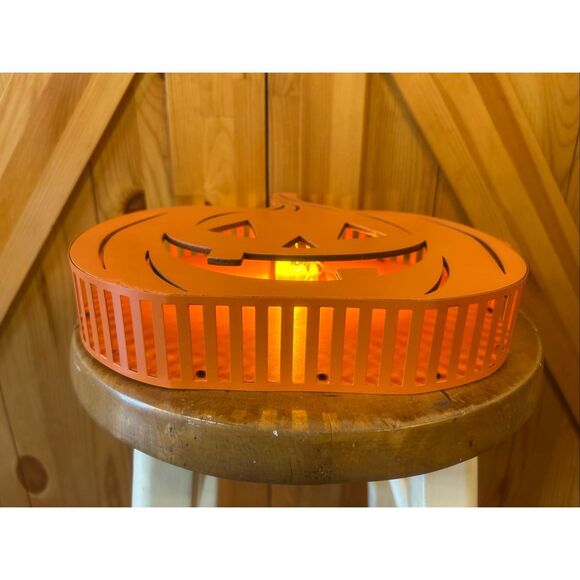 Hyde & Eek Jack O’ Lantern Pumpkin 12" LED Flickering Halloween Sign (5527) - Picture 7 of 8